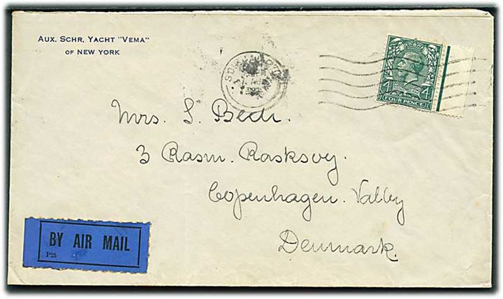 4d George V på fortrykt kuvert fra Aux. Schr. Yarch Vema of New York sendt som luftpost fra Southampton ca. 1934 til København.
