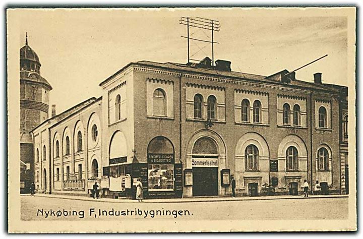Industribygningen med Sommerteatret & E. Nobels Cigarer og Cigaretter i Nykøbing F. V. Kristoffersen u/no. 
