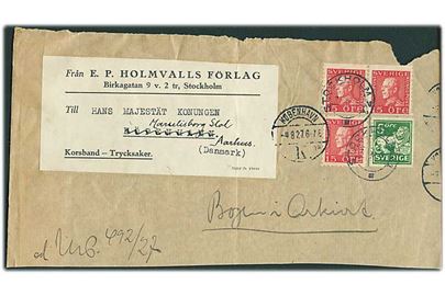 5 öre Løve og 15 öre Gustaf (3) på udsnit af Tryksags-korsbånd fra Stockholm d. 3.8.1927 til Hans Majestæt Kongen, København, Danmark - eftersendt til Marselisborg Slot, Aarhus.