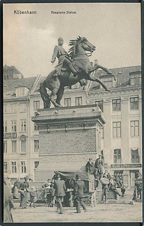 Absalons statue paa Højbro Plads i København. U/no.