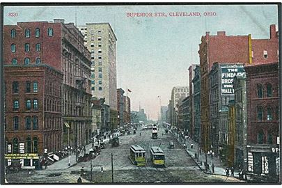 Sporvogne paa Superior Street i Cleveland, Ohio, USA. A.C. Bosselman no. 8230.