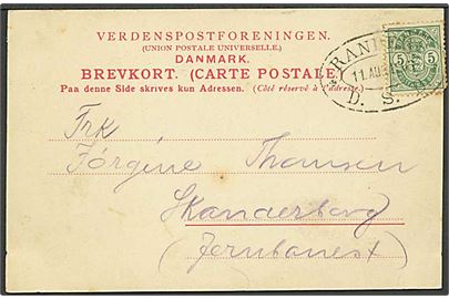 5 øre Våben på brevkort annulleret med ovalt privat jernbanestempel Randers * D.S.B. * d. 11.8.1905 til Skanderborg. Mærke yderligt placeret m. kort hjørnetak.