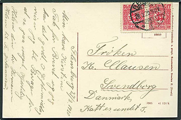 10 pfg. Fælles udg. i parstykke på brevkort (Havneparti fra Flensburg) stemplet Flensburg d. 28.2.1920 til Svendborg, Danmark.
