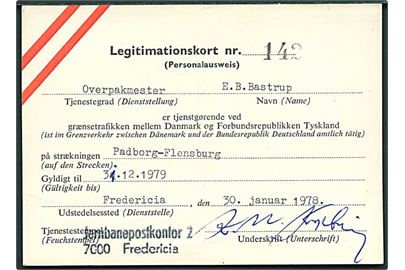 Legitimationskort nr. 142 for Overpakmester på strækningen Padborg-Flensburg udstedt af Jernbanepostkontor 2 d. 30.1.1978.