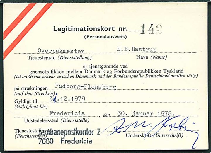 Legitimationskort nr. 142 for Overpakmester på strækningen Padborg-Flensburg udstedt af Jernbanepostkontor 2 d. 30.1.1978.