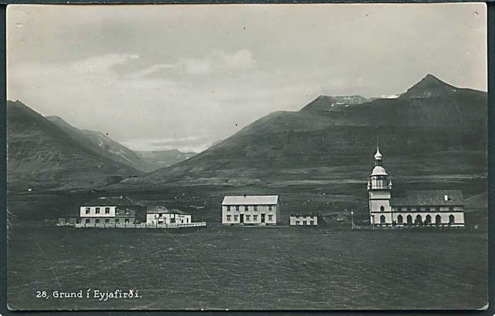 Parti fra Grund i Eyjafirdi, Island. H. Arnason u/no. 2 tegnestift huller.