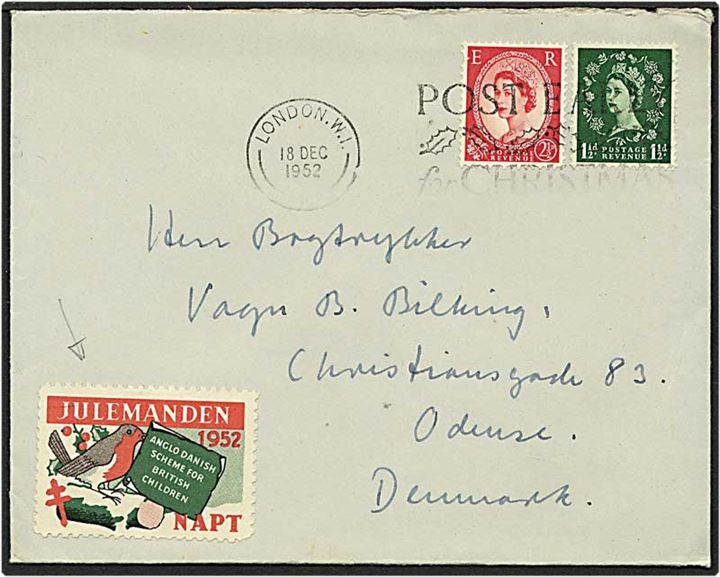 1½ pence grøn og 2½ pence rød samt mærkat for julemanden på brev fra London, England d. 18.12.1952 til Odense.
