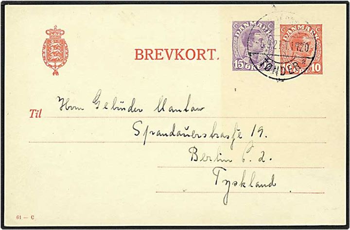 10 øre rød og 15 øre violet Chr. X enkeltbrevkort fra Sønderborg d. 6.9.1921 til Berlin, Tyskland. Fab.nr. 61-C. Sønderborg / Tønder sn 2 bureaustempel.