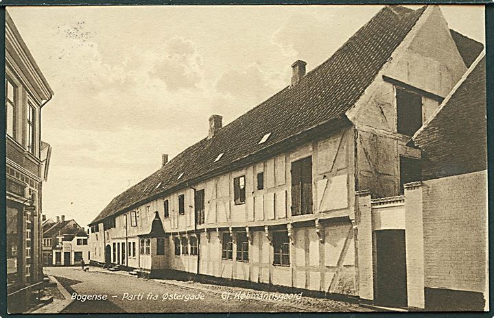 Den gamle købmandsgaard I Østergade, Bogense. J.C. Pedersen no. 1136.