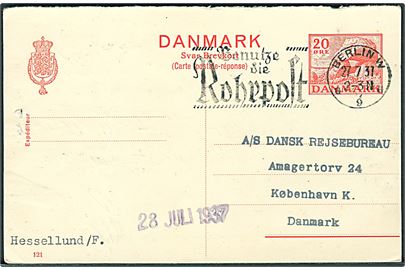 20 øre Kæmpehøj svardel af dobbelt helsagsbrevkort (fabr. 121)  annulleret med tysk stempel i Berlin d. 27.7.1937 til København. Lodret fold.