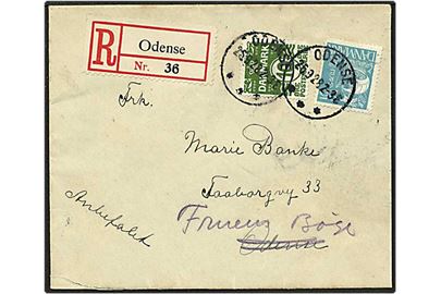 10 øre grøn bølgelinie og 25 øre blå karavel på lokalt sendt Rec. brev fra Odense d. 26.9.1928.