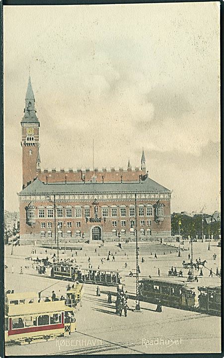 Sporvogne paa Raadhuspladsen i København. Stenders no. 596.