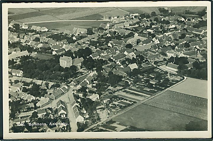 Luftfoto fra Aakirkeby. Colberg no. 6280.