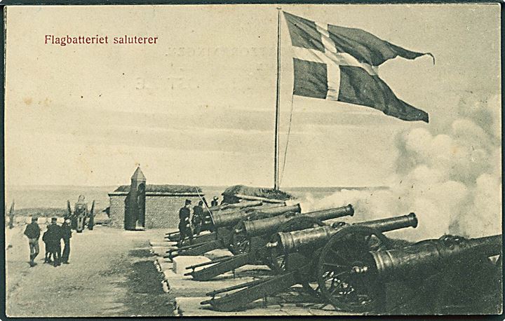Flakbatteriet paa Kronborg saluterer, Helsingør. J.M. no. 262.
