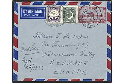 12 as rød aerogram opfrankeret med 1½ as grøn og 6 pies violet fra Mardan, Pakistan, d. 15.12.1952 til Valby.