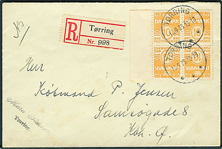 10 øre Bølgelinie i tête-bêche fireblok på anbefalet brev annulleret med brotype IIIc Tørring d. 16.4.1935 til København. Pænt brev.