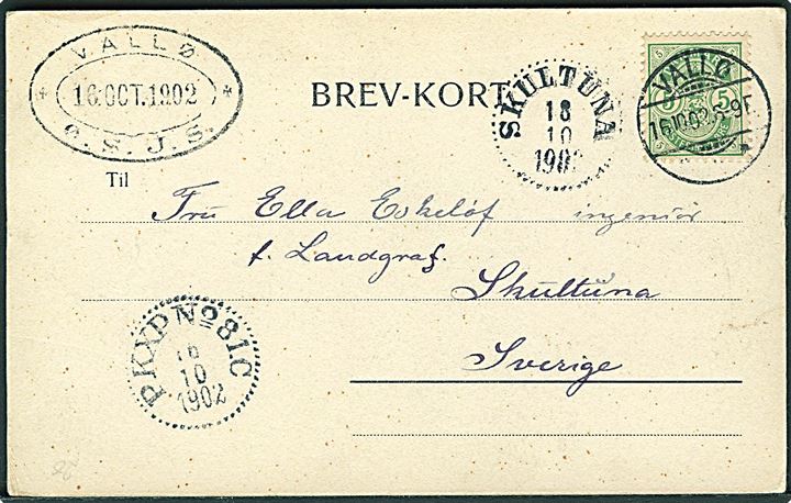5 øre Våben på brevkort annulleret med brotype Ia Vallø d. 16.10.1902 og sidestemplet med ovalt jernbanestempel Vallø * Ø.S.J.S. * d. 16.10.1902 via PKXP No. 81C til Skultuna, Sverige.