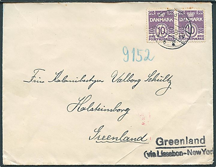 10 øre Bølgelinie i parstykke på brev fra Højby S. d. 31. 7.1941 til Holsteinsborg, Grønland. Dirigeringsstempel: Greenland / (via Lissabon-New York). Åbnet af tysk censur i Berlin.