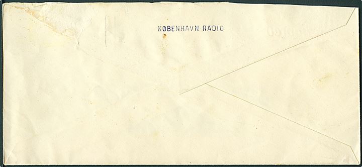 10 øre Bølgelinie og 15 øre Karavel på Radiobrev sendt som lokalt søndagsbrev i København d. 26.8.1934. Inde-holder Radiobrev fra Inspektionsskibet “Ingolf” på togt ved Grønland modtaget af København Radio.