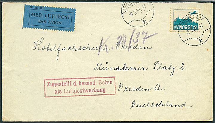 45 øre Luftpost single på luftpostbrev fra Frederikstad d. 18.3.1937 til Dresden, Tyskland. Rødt rammestempel: Zugestellt d. besond. Boten als Luftpostwerbung.