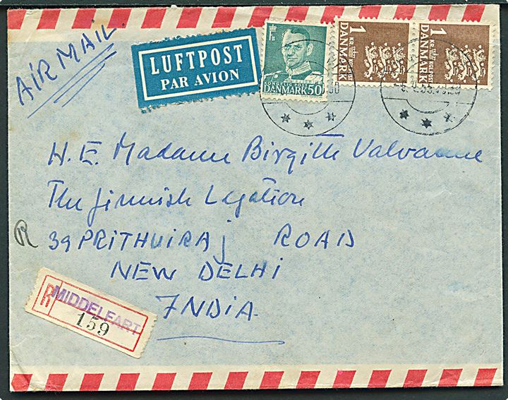 50 øre Fr. IX og 1 kr. Rigsvåben i parstykke på anbefalet luftpostbrev fra Middelfart d. 5.4.1955 til New Delhi, Indien.