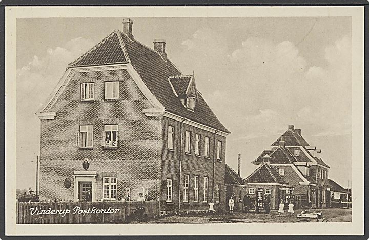 5 øre Chr. X på brevkort annulleret med smukt brotype IIIb Vinten - Enner - Skole d. 8.7.1915 til Rønninge Søgaard pr. Ullerslev, Fyn. Godt stempel.