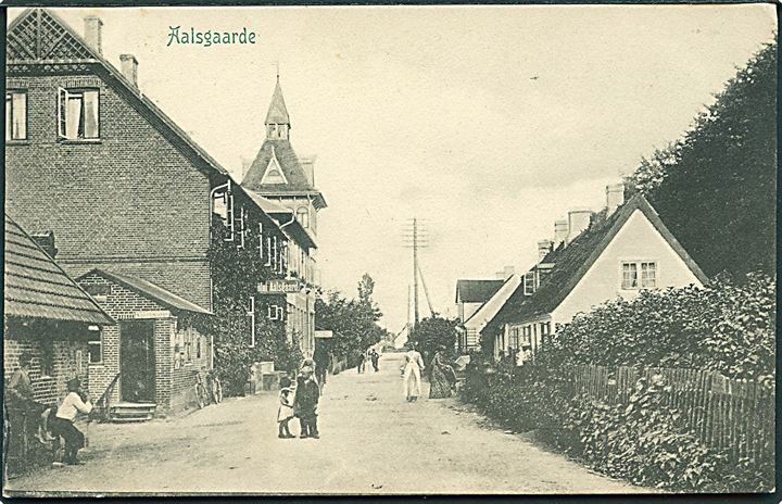 Aalsgaarde, gadeparti fra. P. Alstrup no. 5317. Kvalitet 8