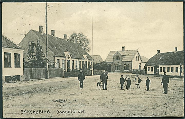 Sakskøbing, Gaasetorvet med postbud. T. Steffensen no. 20471. Kvalitet 8