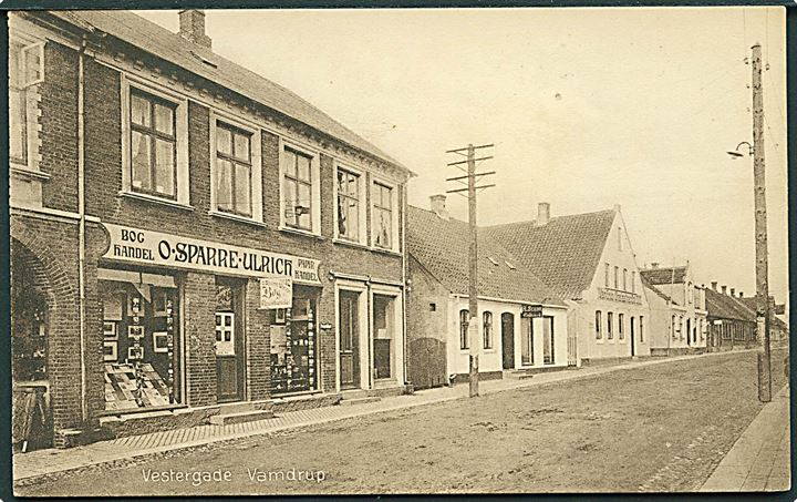 Vamdrup, Vestergade med O. Sparre Ulrichs boghandel. Stenders no. 42737. Kvalitet 8