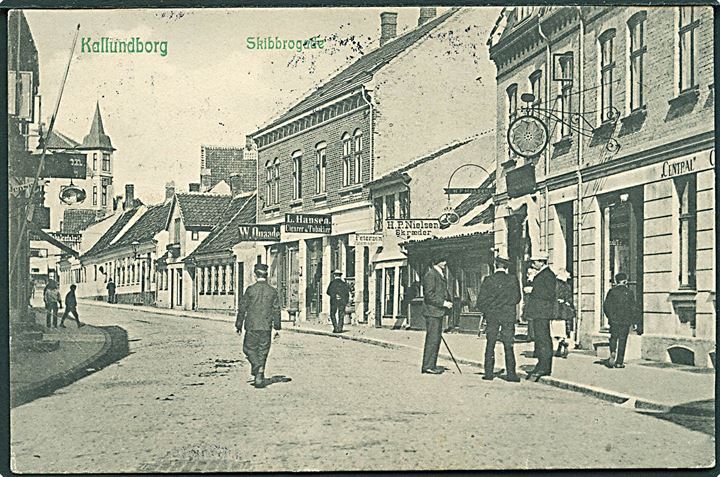 Kalundborg, Skibbrogade med H. P. Nielsen skrædderi. P. Alstrup no. 955. Kvalitet 8