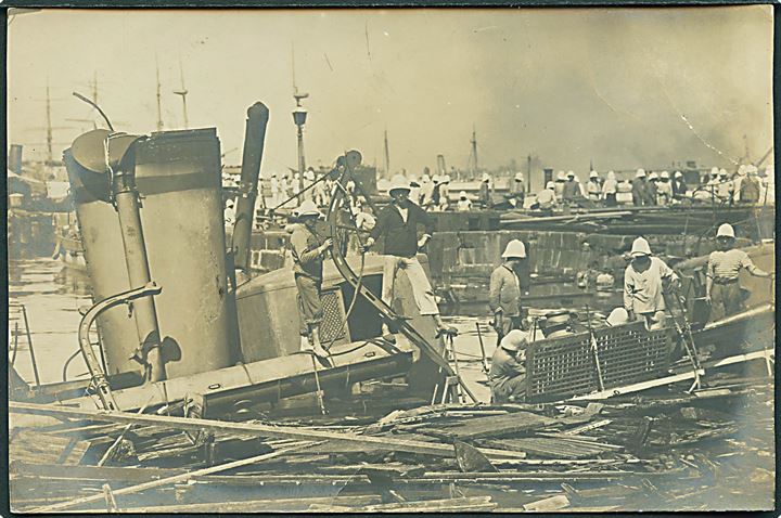 D.V.I., St. Thomas. Stormskader efter orkanen 1916. Fotokort u/no. Kvalitet 7