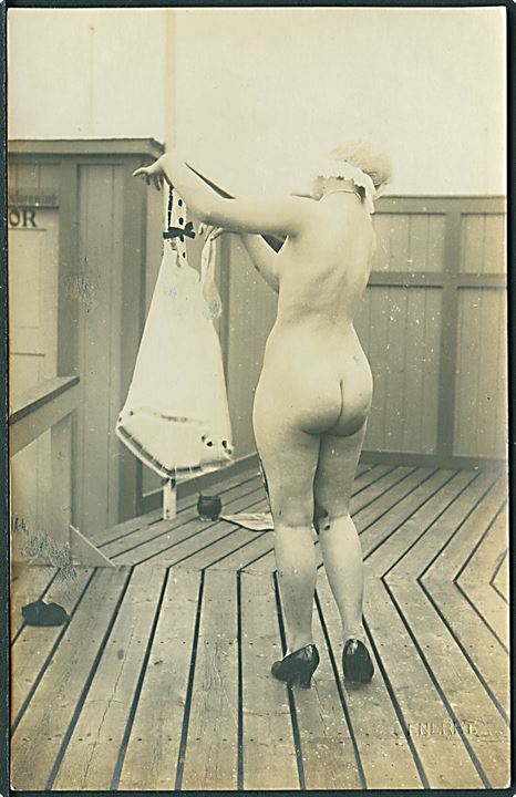 Erotik/Bademode. Serie med 6 kort fra badeanstalt af fotograf Mary Willumsen. Fotokort u/no. Kvalitet 7
