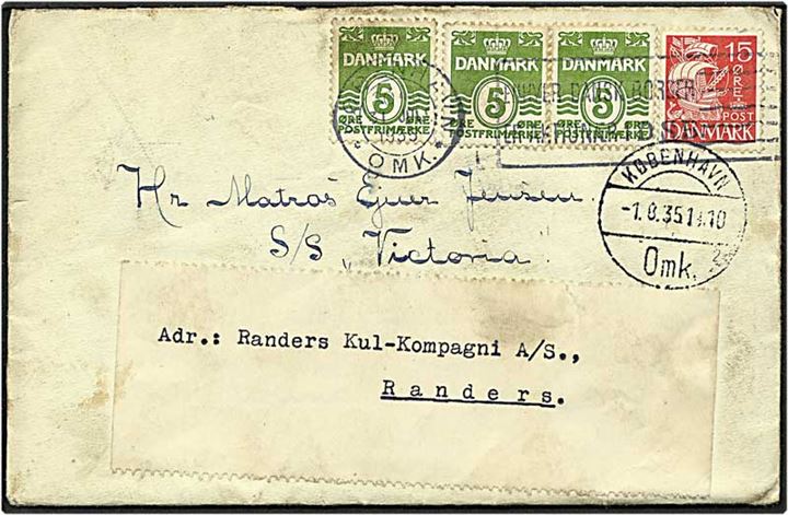 5 øre grøn bølgelinie og 15 øre rød karavel på brev fra København d. 31.7.1935 videresendt til Randers.