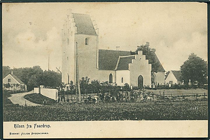 Hilsen fra Faardrup med kirken. Julius Skousgaard no. 5295.