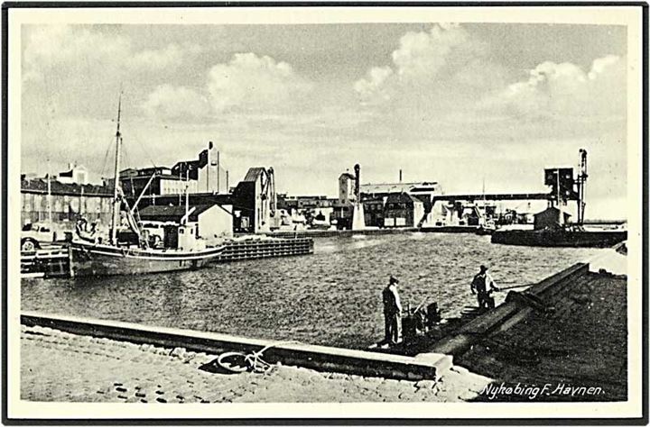 Havnen i Nykøbing F. Jernbanekiosken no. 6700.