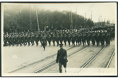 Decoration day parade, May 1916 i Canada. Meyers Photo no. 53. Fotokort. 