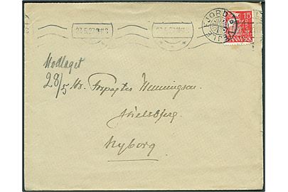 15 øre Karavel på brev annulleret med stjernestempel VEJLE FJORD og sidestemplet Vejle d. 27.5.1927 til Nyborg.