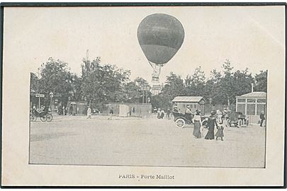 Luftballon ses ved Porte Maillot i Paris, Frankrig. U/No. Kortet er skævt skåret. 