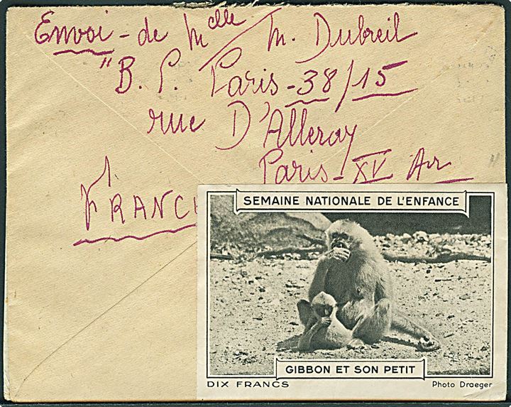 15 fr. (par) og forskellige dyrebeskyttelses mærkater på brev fra Paris d. 17.5.1952 til Aarhus, Danmark.
