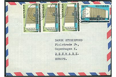 5 c. (3) og 25 c. Bank of Guyana på luftpostbrev fra Charlestown d. 7.10.1967 til København, Danmark. Fra telegrafisk ombord på M/S Angantyr.