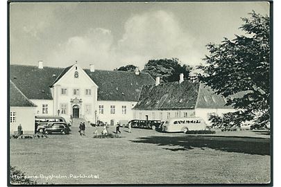 Biler og busser foran Bygholm Parkhotel, Horsens. Stenders, Horsens no. 1021 K. 