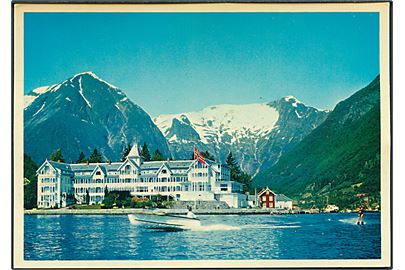 Kviknes Hotel, Balestrand i Sognefjorden, Norge. Normanns Kunstforlag no. N-10-5. 