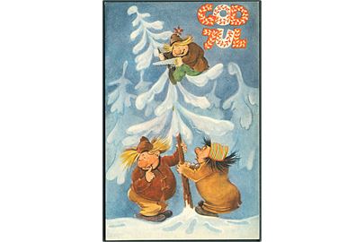 Gösta Geerd: God Jul. En juletrold sidder i toppen af træet med en sav. Sago, serie 4310/2. 