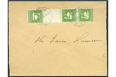 5 øre H.C.Andersen i Tête-Bêche 4-stribe med mellemstykke på brev fra Karup J. d. 12.2.1936. Kuvert afkortet i begge sider.