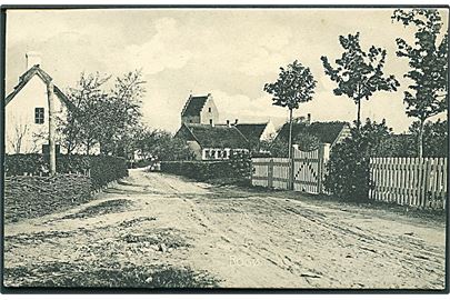 Kirken og huse, Bogø. G. Bruuns Forlag no. 5825. 