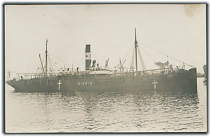 “Sigrid”, S/S, rederiet “Vesterhavet”  med neutralitets bemaling under 1. verdenskrig. Fotokort u/no. Kvalitet 8