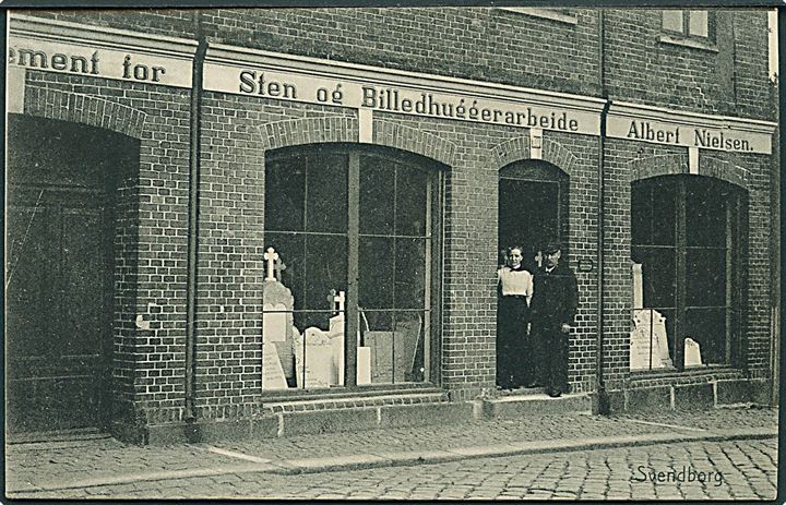 Svendborg, Albert Nielsen’s Etablissement for Sten og Billedhuggerarbejde. F. C. Madsen u/no. Kvalitet 8