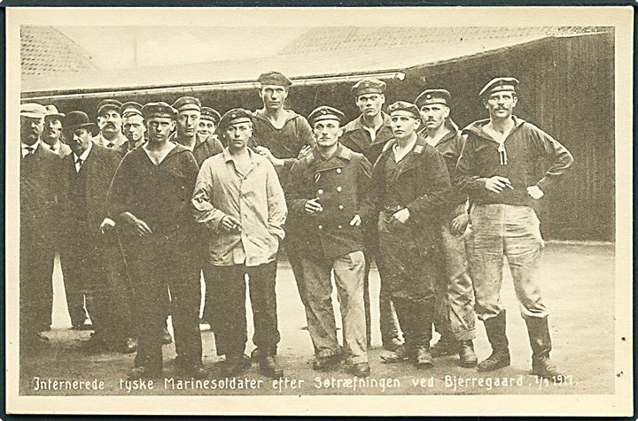 Internerede tyske marinesoldater efter søtræfningen ved Bjerregaard d. 1.9.1917. Stenders no. 45422. Kvalitet 8