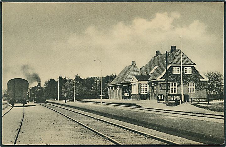 Glebjerg station med damptog. Papirhandel no. 15865. Kvalitet 8