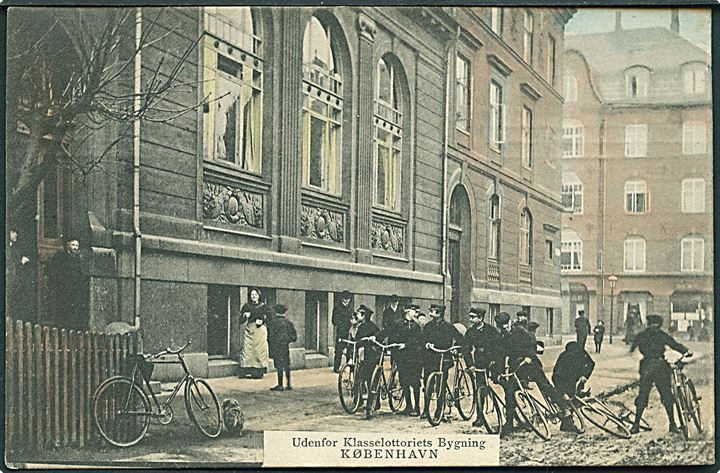 Købh., Klasselotteriets bygning på Suomisvej 2 med cykelbude. P. Alstrup no. 69. Kvalitet 8